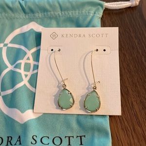 Kendra Scott Dee teardrop earrings in mint green chalcedony glass and gold